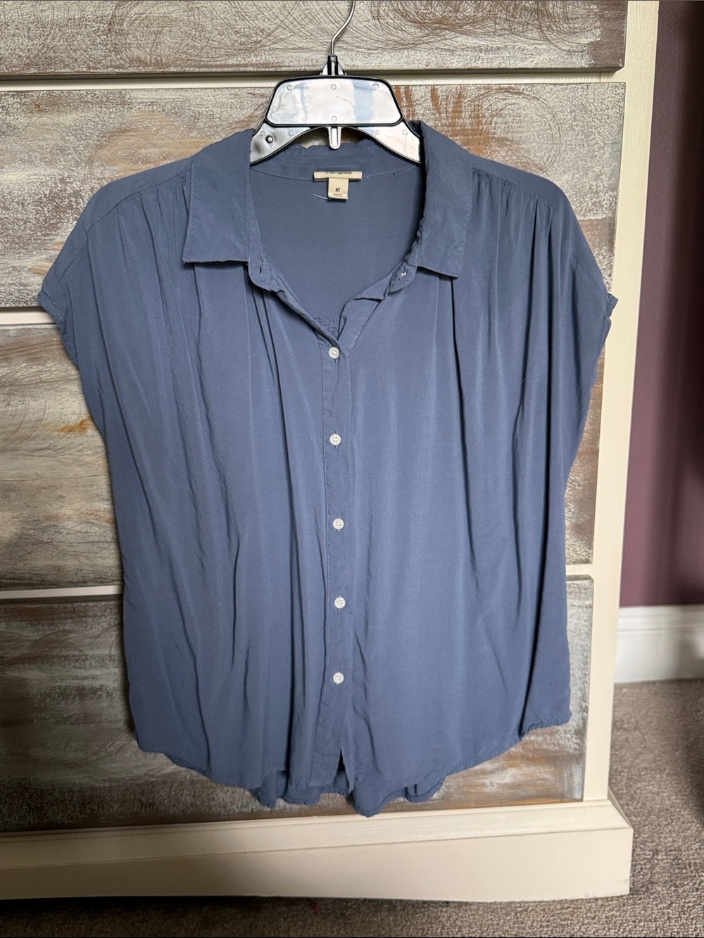 ana Women’s Relaxed Button-Front Blouse in Dusty Blue